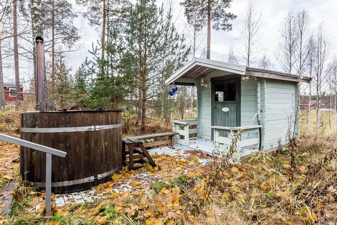 Palju ja suloinen pihasauna Palju ja suloinen pihasauna