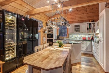 Perinteinen keittiö c38279
