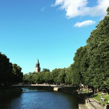 Aurajoki kulkee Turun keskustan halki