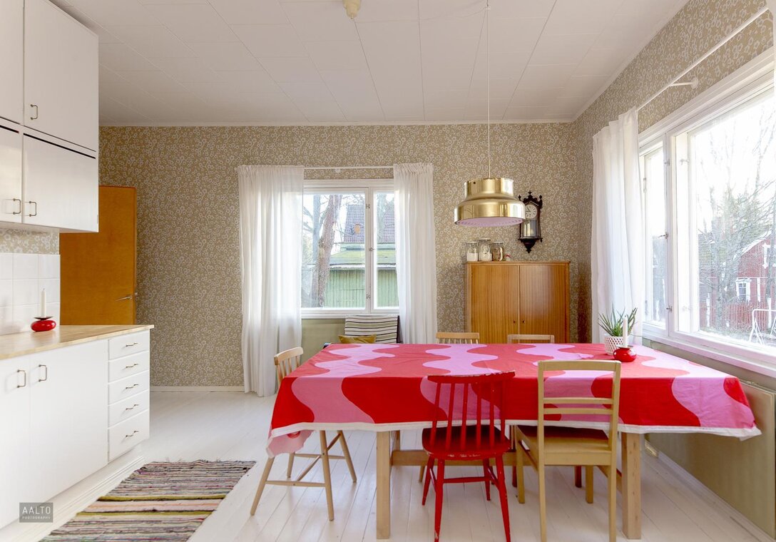 50-luvun keittiö on kunnostettu vanhaa kunnioittaen