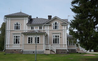 5 x komea kartano – historian havinaa ja tilaa unelmille