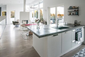 betonitaso modernissa keittiössä