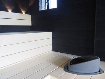 moderni mustavalkoinen sauna