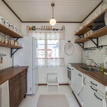 Maalaisromanttinen keittiö