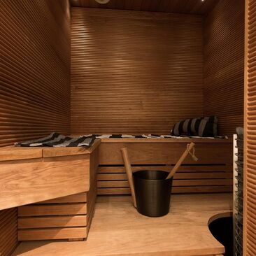 Pieni moderni sauna