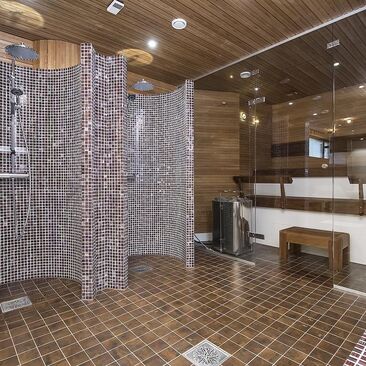 Upean modernit kylpyhuone- ja saunatilat