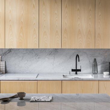 marmori keittiön välitilassa